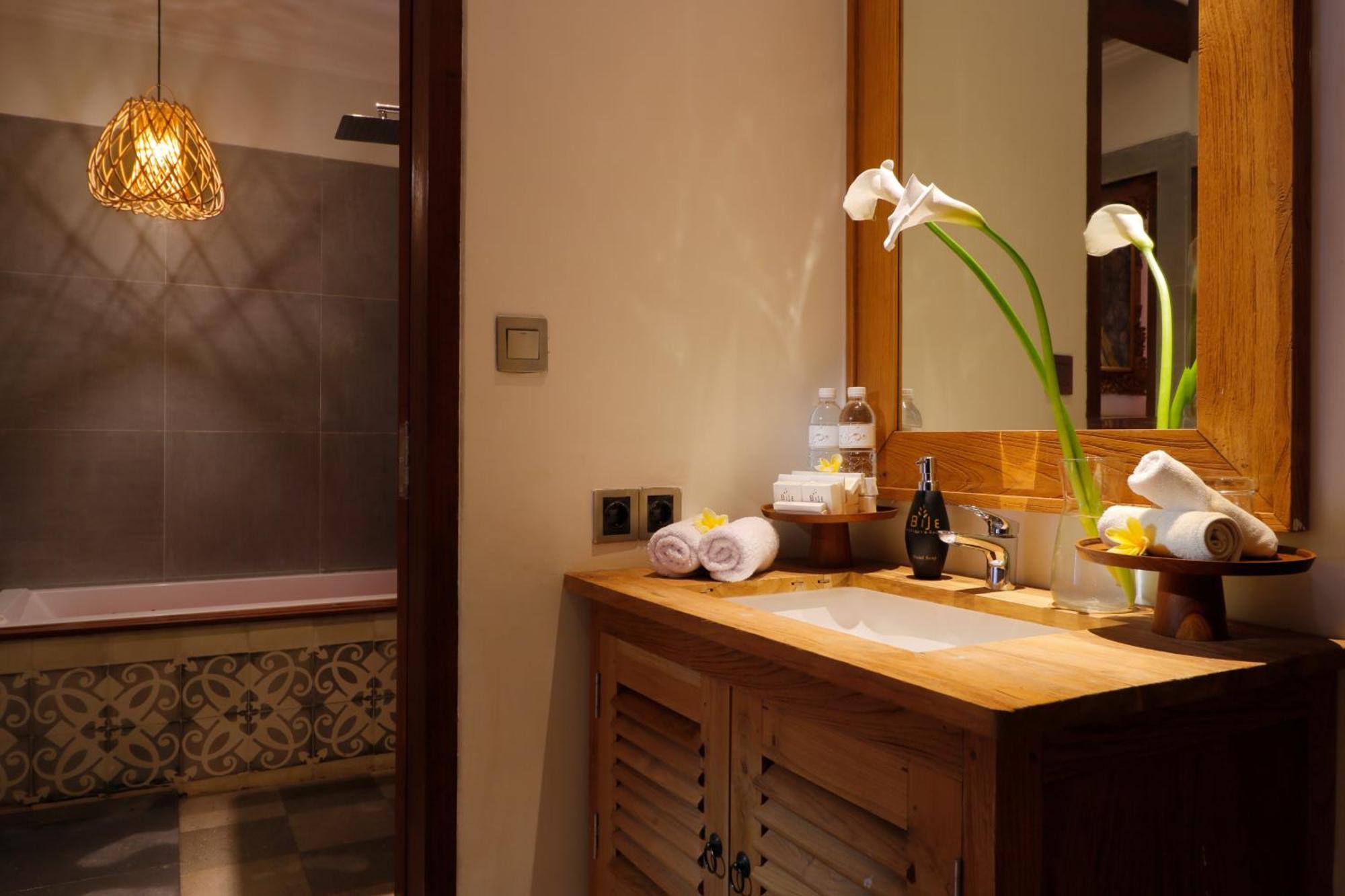 Bije Boutique & Gallery Ubud  Ngoại thất bức ảnh